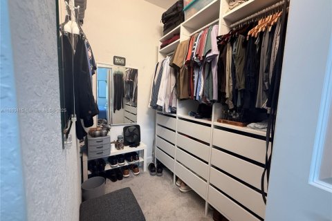 Снять в аренду виллу или дом в Майами, Флорида 3 спальни, 123.37м2, № 1924420 - фото 18