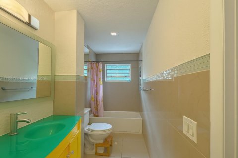 Copropriété à vendre à North Miami, Floride: 1 chambre, 68.1 m2 № 1934622 - photo 9