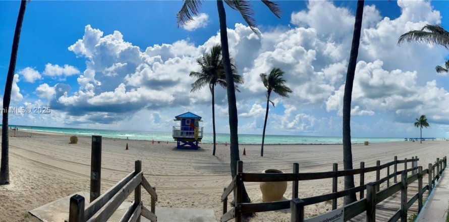 Condo in Hollywood, Florida, 1 bedroom  № 1819763