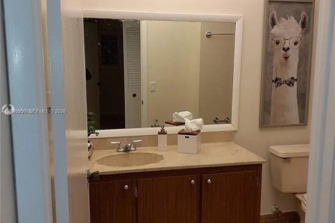 Купить кондоминиум в Майами, Флорида 2 спальни, 91.51м2, № 2065962 - фото 9