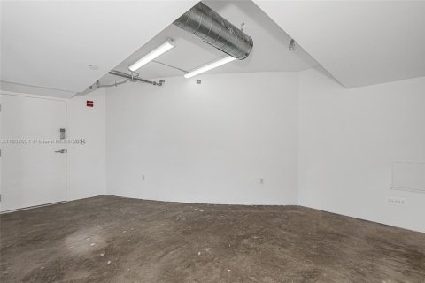 Propiedad comercial en venta en Miami Beach, Florida № 1820131 - foto 8