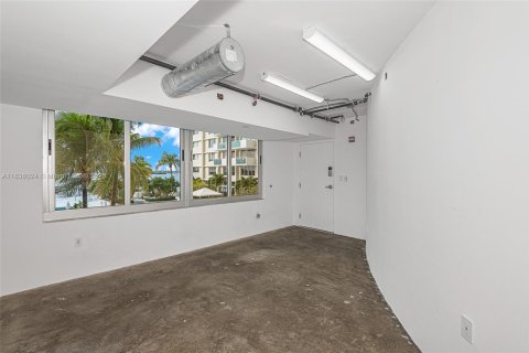 Propiedad comercial en venta en Miami Beach, Florida № 1820131 - foto 7