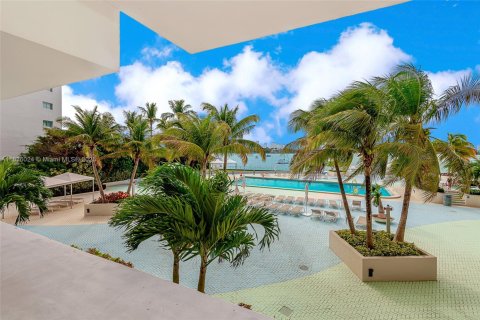 Propiedad comercial en venta en Miami Beach, Florida № 1820131 - foto 3