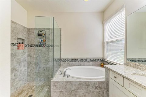 Villa ou maison à vendre à Sarasota, Floride: 4 chambres, 248.61 m2 № 1822494 - photo 21