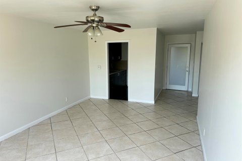 Copropriété à vendre à Pompano Beach, Floride: 1 chambre, 59.46 m2 № 2240665 - photo 5