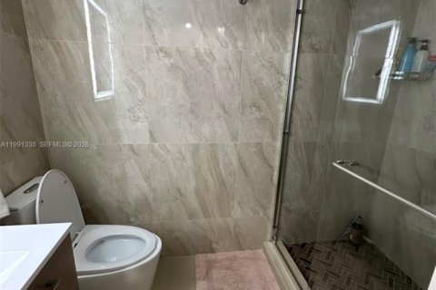 Condo in Aventura, Florida, 2 bedrooms № 2055321 - photo 19
