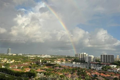 Condo in Aventura, Florida, 2 bedrooms № 2055321 - photo 28