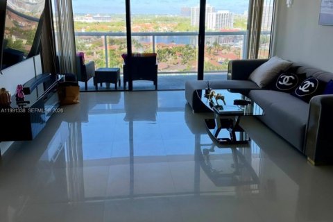 Condo in Aventura, Florida, 2 bedrooms № 2055321 - photo 4
