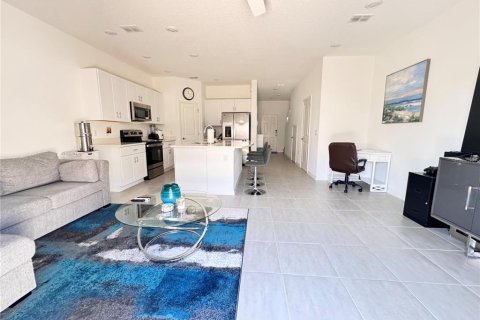 Townhouse in Kissimmee, Florida 3 bedrooms, 127.55 sq.m. № 1643132 - photo 6