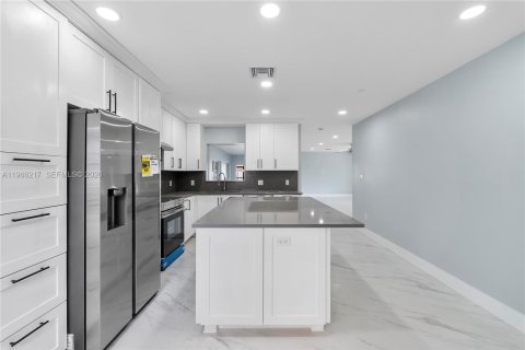 Снять в аренду виллу или дом в Плантация, Флорида 3 спальни, 163.42м2, № 2028080 - фото 10