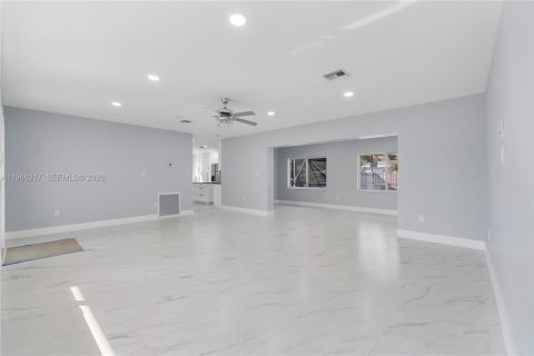 Снять в аренду виллу или дом в Плантация, Флорида 3 спальни, 163.42м2, № 2028080 - фото 11