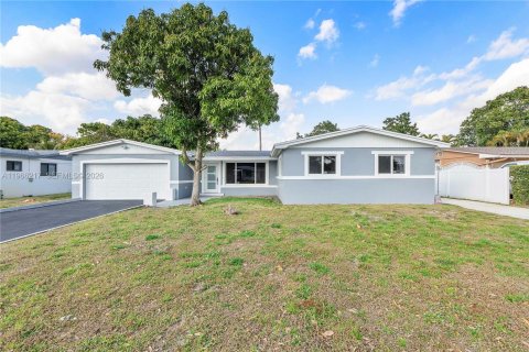 Снять в аренду виллу или дом в Плантация, Флорида 3 спальни, 163.42м2, № 2028080 - фото 4