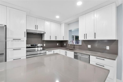 Снять в аренду виллу или дом в Плантация, Флорида 3 спальни, 163.42м2, № 2028080 - фото 8