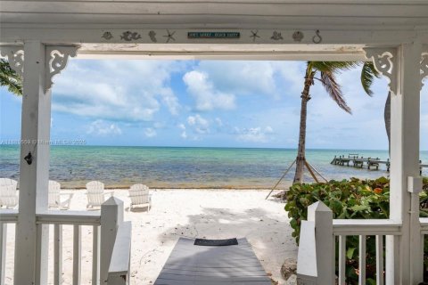 Купить виллу или дом в Исламорада, Вилладж оф Айлендс, Флорида 4 спальни, № 2055214 - фото 15