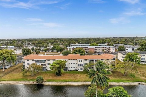 Купить кондоминиум в Плантация, Флорида 2 спальни, 84.26м2, № 2023589 - фото 4