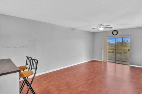 Купить кондоминиум в Плантация, Флорида 2 спальни, 84.26м2, № 2023589 - фото 23