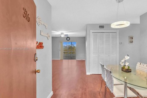 Купить кондоминиум в Плантация, Флорида 2 спальни, 84.26м2, № 2023589 - фото 17