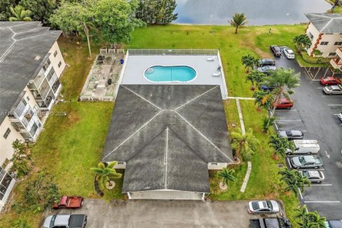 Купить кондоминиум в Плантация, Флорида 2 спальни, 84.26м2, № 2023589 - фото 6