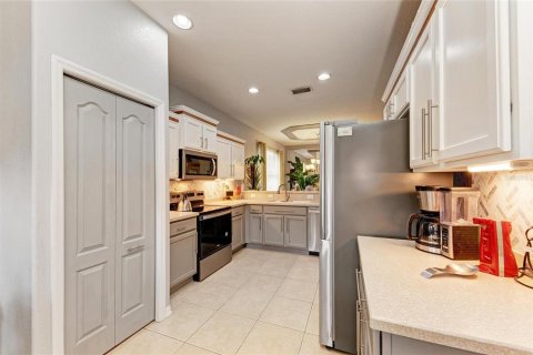 House in Bradenton, Florida 2 bedrooms, 148.92 sq.m. № 1894353 - photo 23