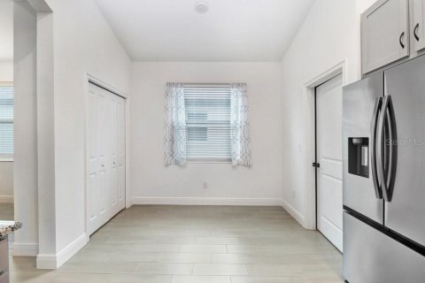 House in Palmetto, Florida 4 bedrooms, 176.33 sq.m. № 1834895 - photo 11