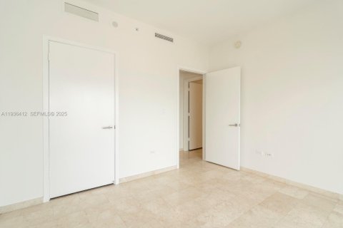 Condominio en venta en Miami, Florida, 2 dormitorios, 110.83 m2 № 1994625 - foto 27