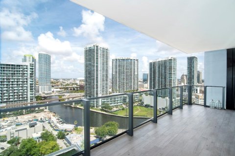 Condominio en Miami, Florida, 2 dormitorios  № 1994625