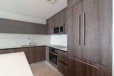 Condominio en venta en Miami, Florida, 2 dormitorios, 110.83 m2 № 1994625 - foto 16