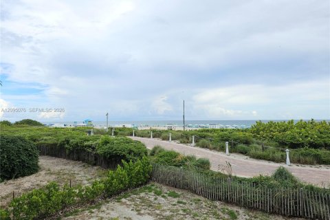Condo à Miami Beach, Floride, 1 chambre  № 2385042