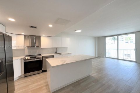 Copropriété à louer à Miami Beach, Floride: 1 chambre, 60.85 m2 № 2385042 - photo 7