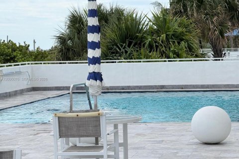 Copropriété à louer à Miami Beach, Floride: 1 chambre, 60.85 m2 № 2385042 - photo 16