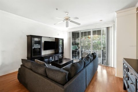 Condo in Orlando, Florida, 1 bedroom  № 1901472 - photo 9