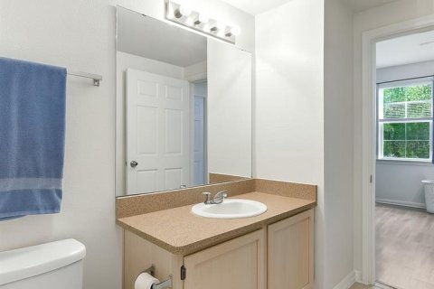 Condo in Orlando, Florida, 1 bedroom  № 1901472 - photo 15