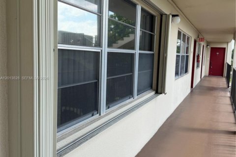 Copropriété à louer à Pembroke Pines, Floride: 1 chambre, 65.22 m2 № 2076273 - photo 21