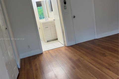 Copropriété à louer à Pembroke Pines, Floride: 1 chambre, 65.22 m2 № 2076273 - photo 12