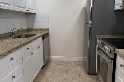 Copropriété à louer à Pembroke Pines, Floride: 1 chambre, 65.22 m2 № 2076273 - photo 3