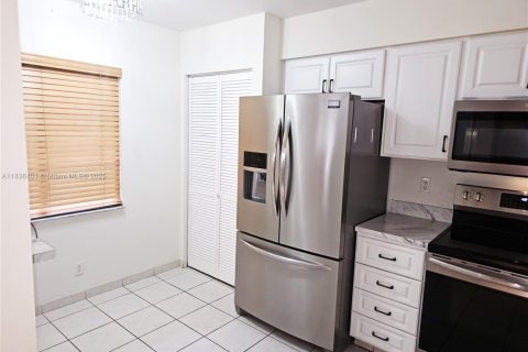 Condo in Delray Beach, Florida, 2 bedrooms  № 1827515 - photo 2