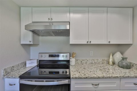 Apartment in Largo, Florida 1 bedroom, 50.72 sq.m. № 2381327 - photo 12