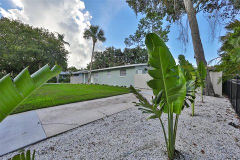 Apartment in Largo, Florida 1 bedroom, 50.72 sq.m. № 2381327 - photo 30