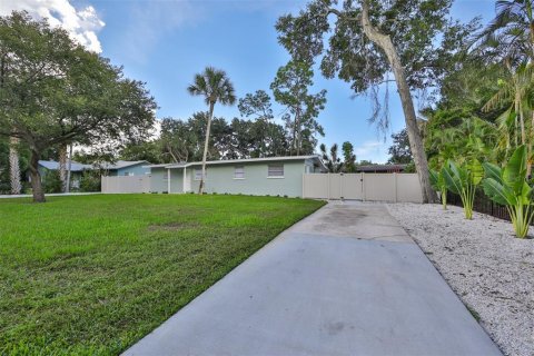 Apartment in Largo, Florida 1 bedroom, 50.72 sq.m. № 2381327 - photo 4