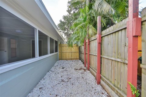 Apartment in Largo, Florida 1 bedroom, 50.72 sq.m. № 2381327 - photo 25