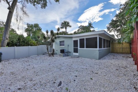 Apartment in Largo, Florida 1 bedroom, 50.72 sq.m. № 2381327 - photo 3