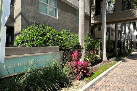 Condo in Fort Lauderdale, Florida, 1 bedroom  № 1986246 - photo 3