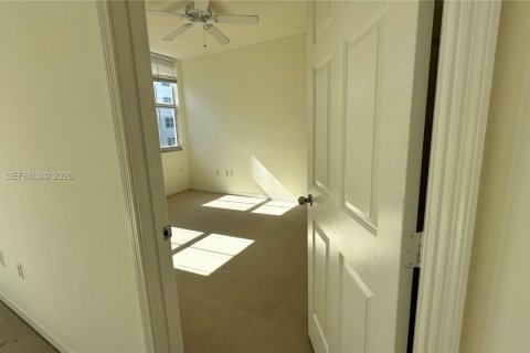 Condo in Fort Lauderdale, Florida, 1 bedroom  № 1986246 - photo 21