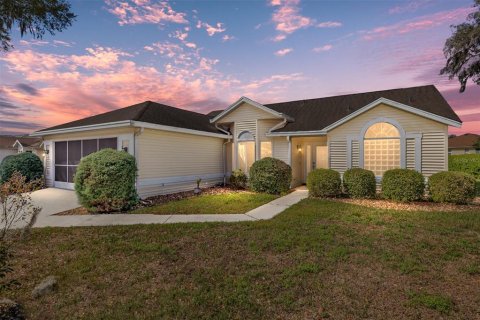 House in Ocala, Florida 2 bedrooms, 129.51 sq.m. № 2230419 - photo 6