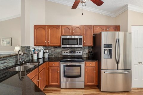 House in Ocala, Florida 2 bedrooms, 129.51 sq.m. № 2230419 - photo 26