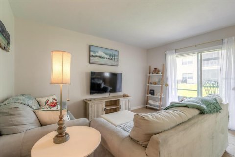 Condominio en venta en South Daytona, Florida, 2 dormitorios, 85.66 m2 № 2097294 - foto 10