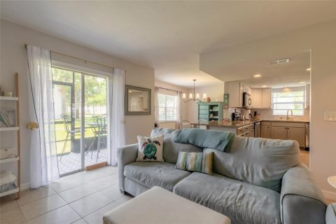Condominio en venta en South Daytona, Florida, 2 dormitorios, 85.66 m2 № 2097294 - foto 12