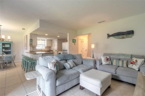 Condominio en venta en South Daytona, Florida, 2 dormitorios, 85.66 m2 № 2097294 - foto 11