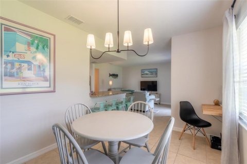 Condominio en venta en South Daytona, Florida, 2 dormitorios, 85.66 m2 № 2097294 - foto 8