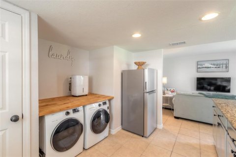 Condominio en venta en South Daytona, Florida, 2 dormitorios, 85.66 m2 № 2097294 - foto 6